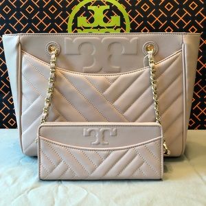 Tory Burch Alexa flat tote W/ Alexa slim wallet